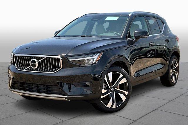 new 2025 Volvo XC40 car, priced at $50,435