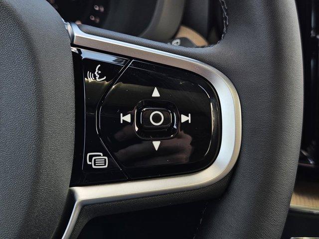 new 2026 Volvo XC60 car, priced at $52,889