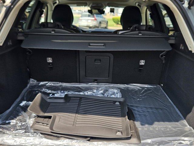 new 2025 Volvo XC60 car, priced at $47,075