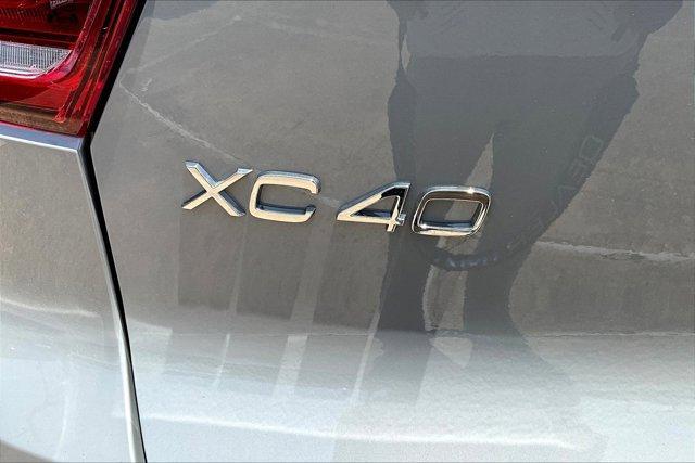 new 2025 Volvo XC40 car, priced at $46,015