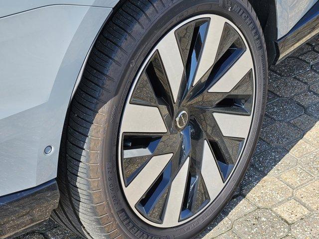new 2025 Volvo EX90 car, priced at $84,640