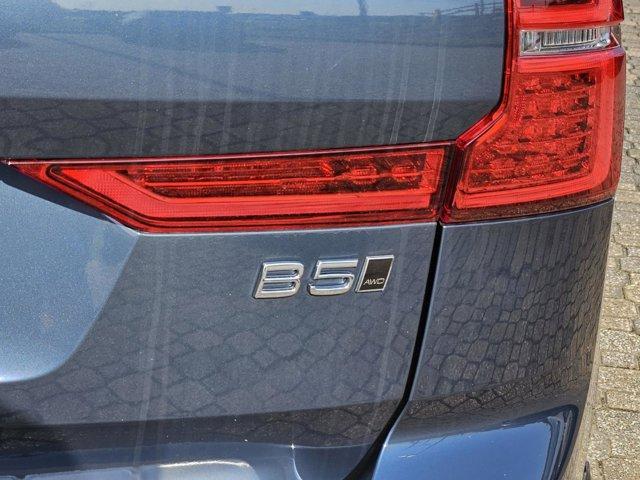 new 2025 Volvo XC60 car, priced at $54,085