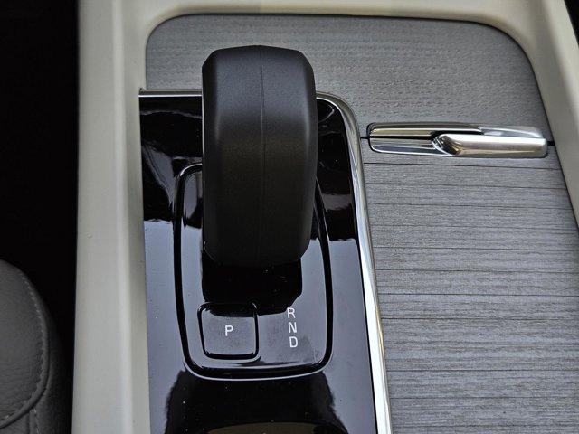 new 2025 Volvo XC60 car, priced at $54,085