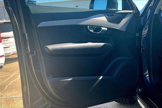 new 2024 Volvo XC90 car, priced at $62,497