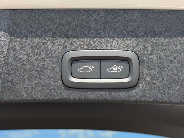 new 2026 Volvo XC40 car, priced at $42,350