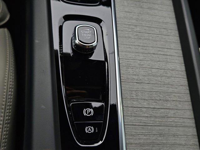 new 2025 Volvo V60 Cross Country car, priced at $56,525