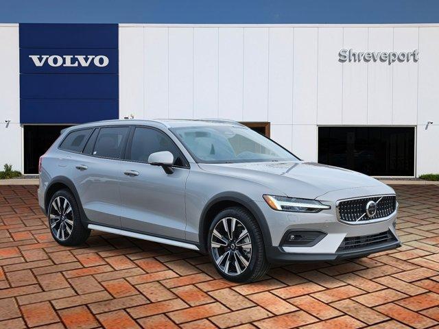 new 2025 Volvo V60 Cross Country car, priced at $56,525