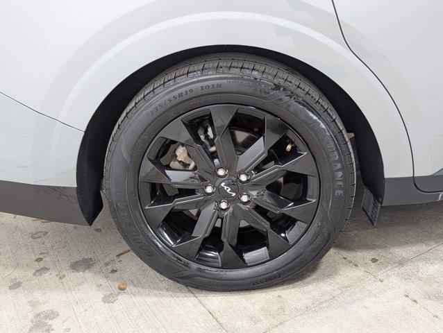 used 2024 Kia Carnival car, priced at $40,490