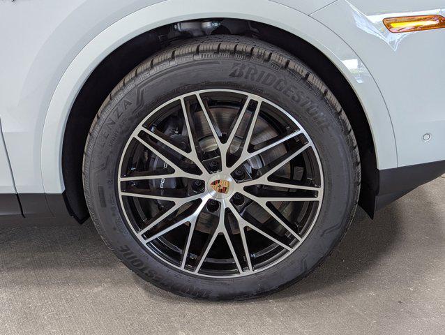 new 2025 Porsche Cayenne car, priced at $120,095