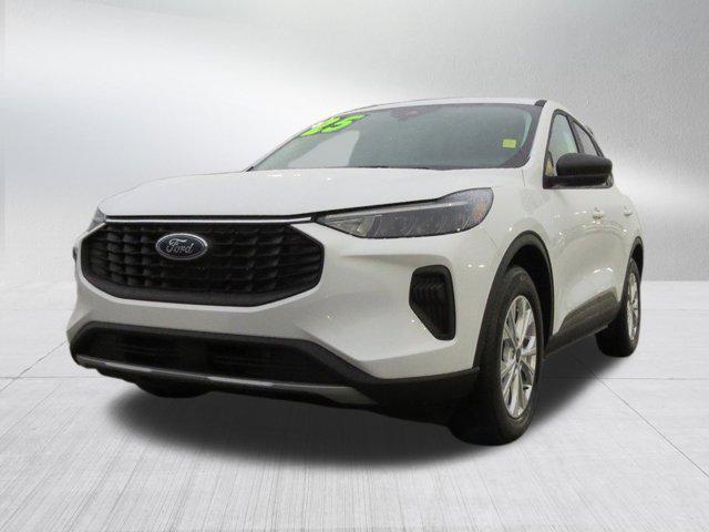 new 2025 Ford Escape car, priced at $31,460