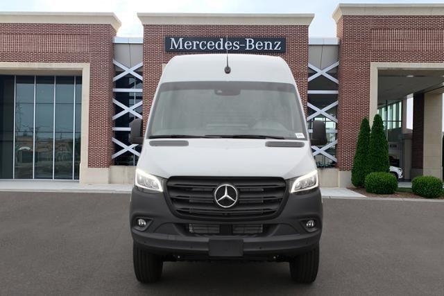 new 2024 Mercedes-Benz Sprinter 2500 car, priced at $75,561