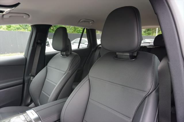new 2025 Mercedes-Benz GLC 300 car, priced at $55,470
