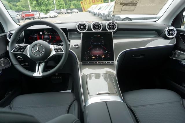 new 2025 Mercedes-Benz GLC 300 car, priced at $55,470