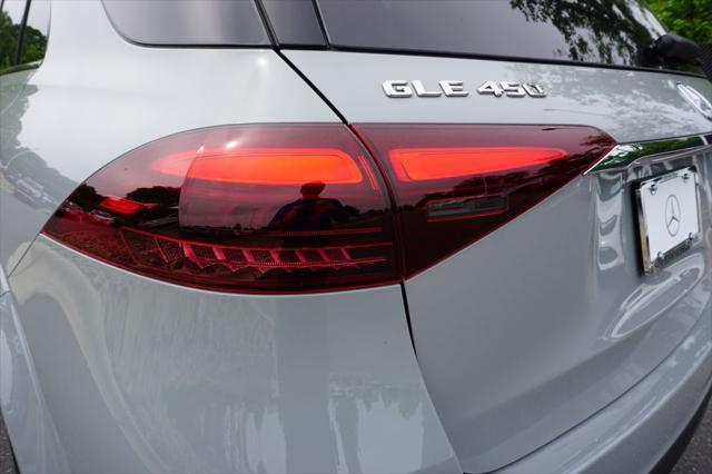 new 2025 Mercedes-Benz GLE 450 car, priced at $86,470