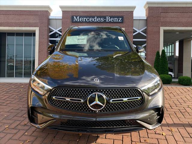 new 2025 Mercedes-Benz GLC 300 car, priced at $58,985