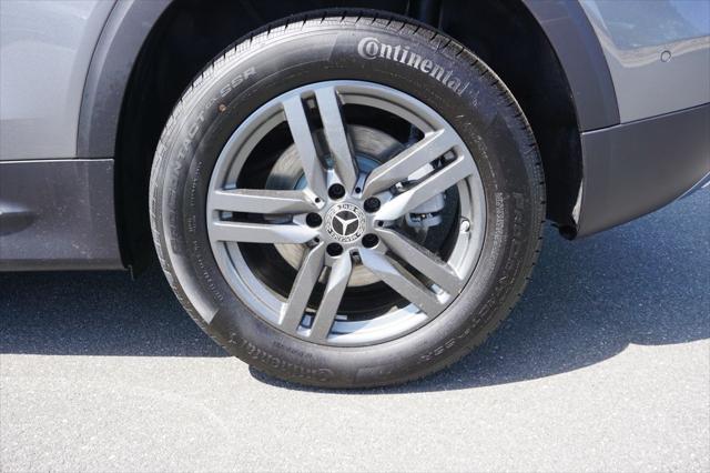new 2025 Mercedes-Benz GLB 250 car, priced at $52,540