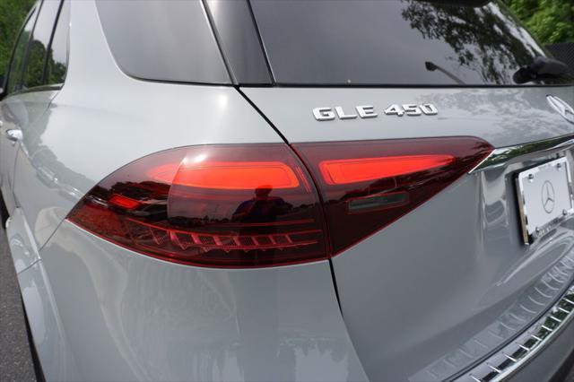 new 2025 Mercedes-Benz GLE 450 car, priced at $96,660