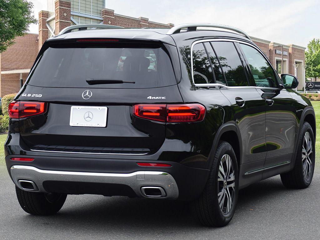 new 2025 Mercedes-Benz GLB 250 car, priced at $49,135