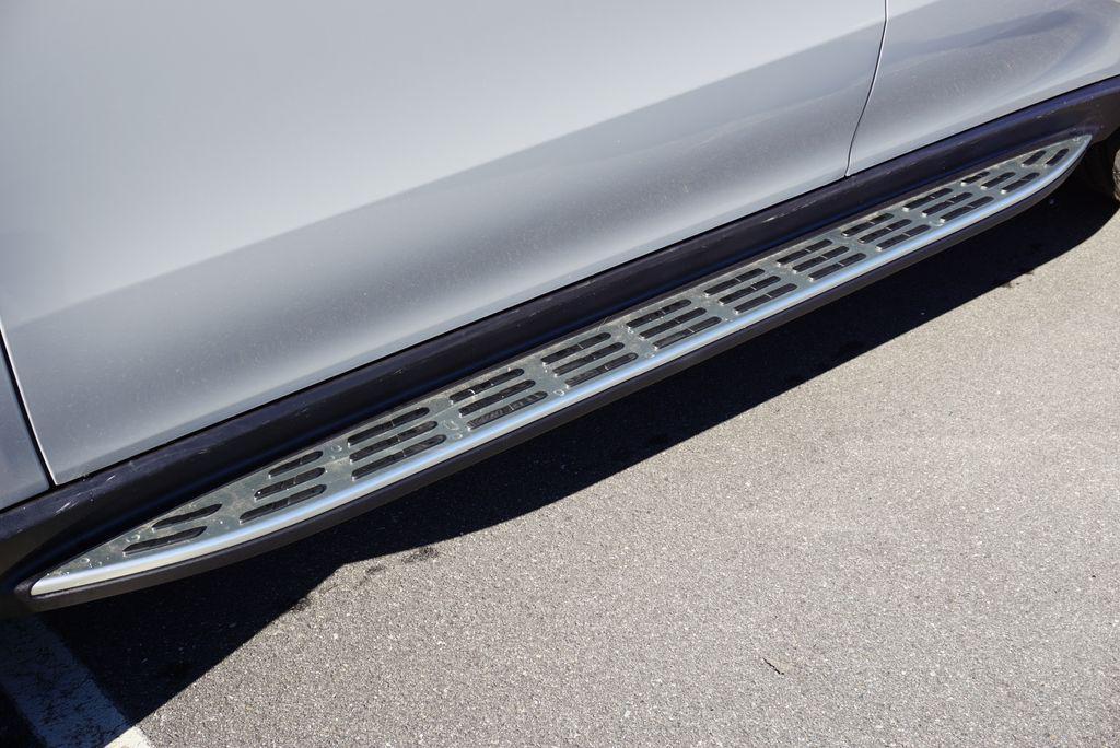 new 2026 Mercedes-Benz GLE 450 car, priced at $98,980