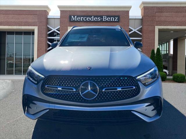 new 2025 Mercedes-Benz GLC 300 car, priced at $57,085