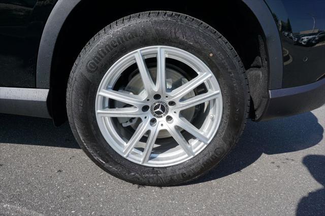 new 2025 Mercedes-Benz GLC 300 car, priced at $55,810