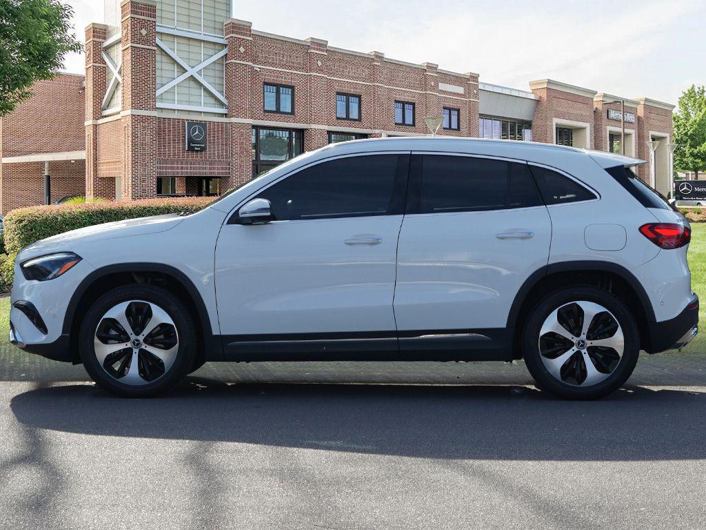 used 2024 Mercedes-Benz GLA 250 car, priced at $39,995