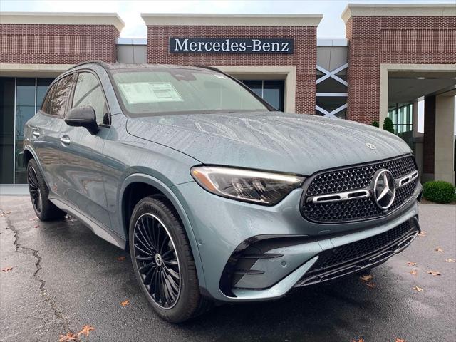 new 2025 Mercedes-Benz GLC 300 car, priced at $64,295