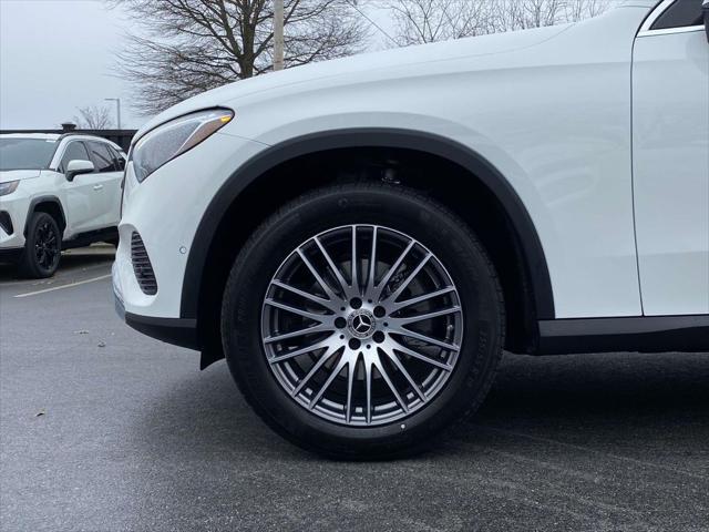 new 2025 Mercedes-Benz GLC 300 car, priced at $52,535