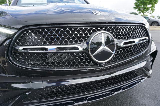 new 2025 Mercedes-Benz GLC 300 car, priced at $65,680