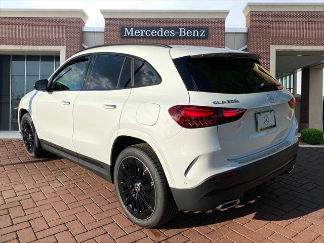 new 2025 Mercedes-Benz GLA 250 car, priced at $54,150