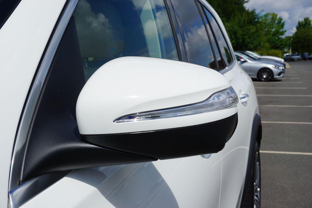 new 2025 Mercedes-Benz GLS 450 car, priced at $94,195