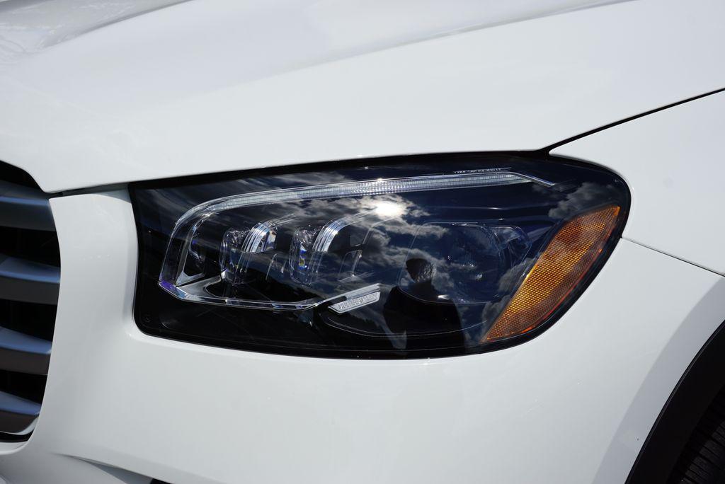 new 2025 Mercedes-Benz GLS 450 car, priced at $94,195