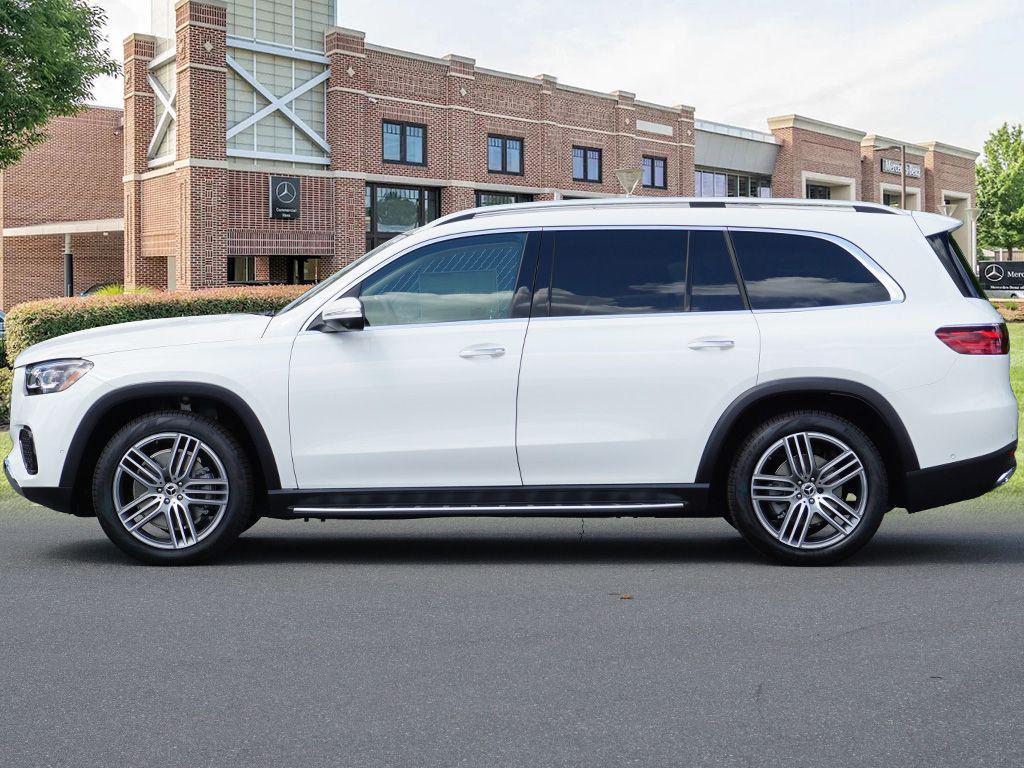 new 2025 Mercedes-Benz GLS 450 car, priced at $94,195
