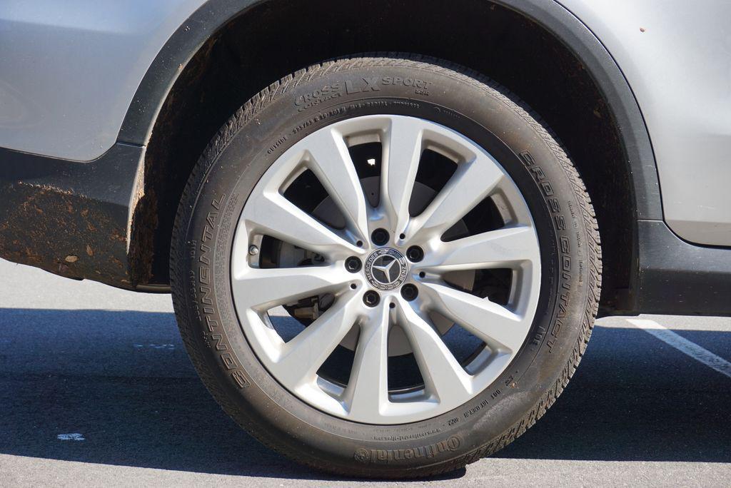 used 2020 Mercedes-Benz GLC 300 car, priced at $27,591