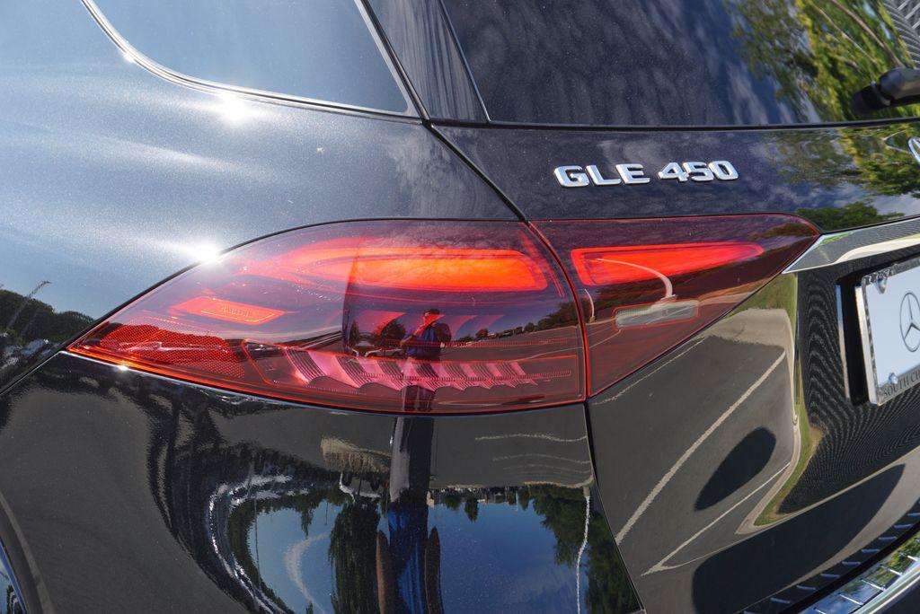 new 2026 Mercedes-Benz GLE 450 car, priced at $89,240
