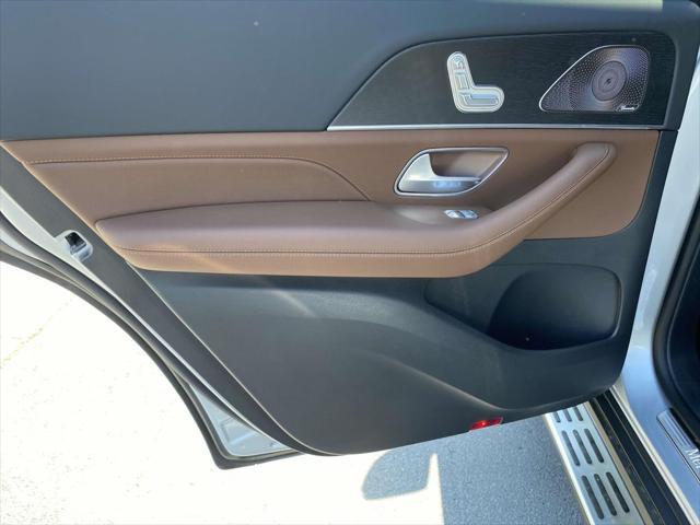 new 2025 Mercedes-Benz GLS 450 car, priced at $97,215