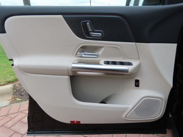 used 2025 Mercedes-Benz GLA 250 car, priced at $39,991