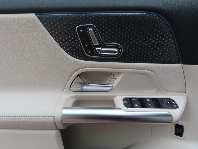 used 2025 Mercedes-Benz GLA 250 car, priced at $39,991