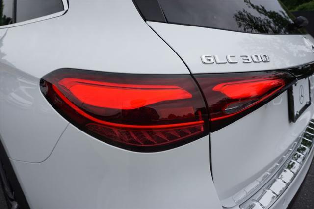 new 2025 Mercedes-Benz GLC 300 car, priced at $66,615