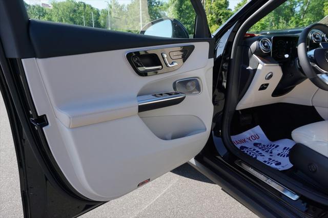 new 2025 Mercedes-Benz GLC 350e car, priced at $70,345