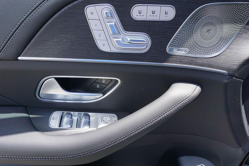 new 2025 Mercedes-Benz GLE 350 car, priced at $77,880