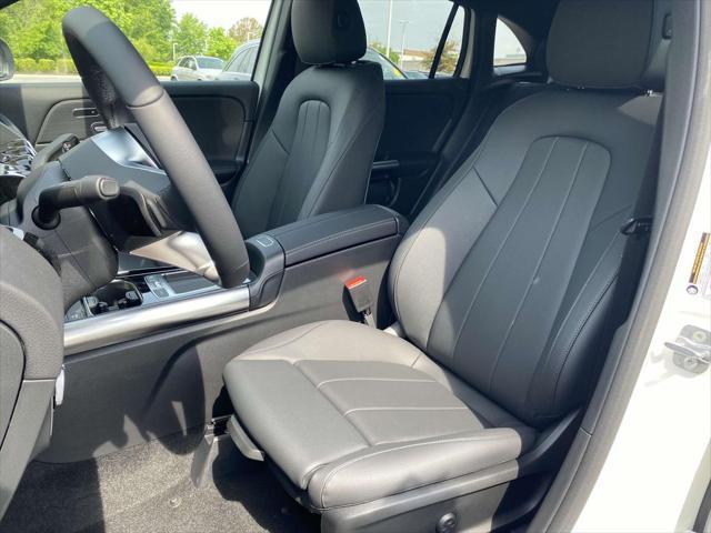 new 2025 Mercedes-Benz GLA 250 car, priced at $46,680