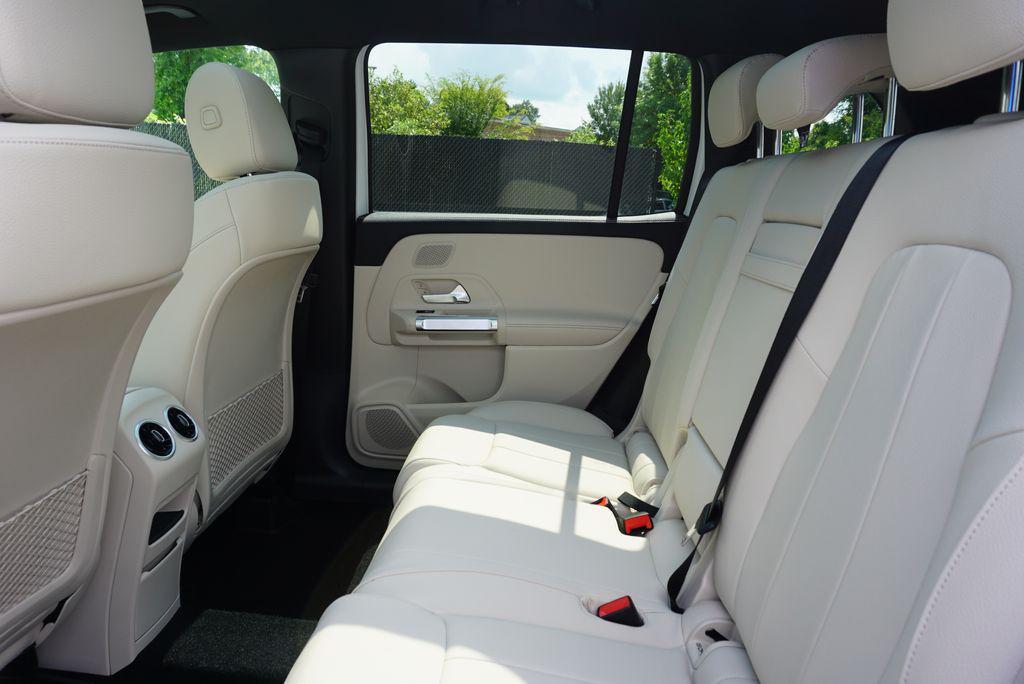 new 2025 Mercedes-Benz GLB 250 car, priced at $49,460