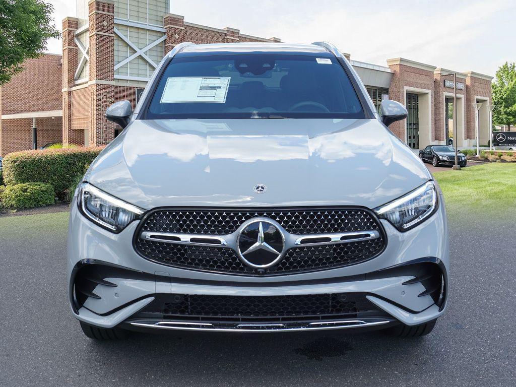 new 2025 Mercedes-Benz GLC 300 car, priced at $66,425