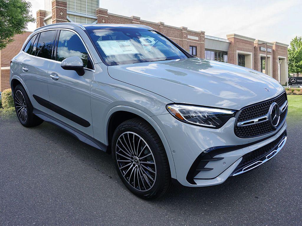 new 2025 Mercedes-Benz GLC 300 car, priced at $66,425