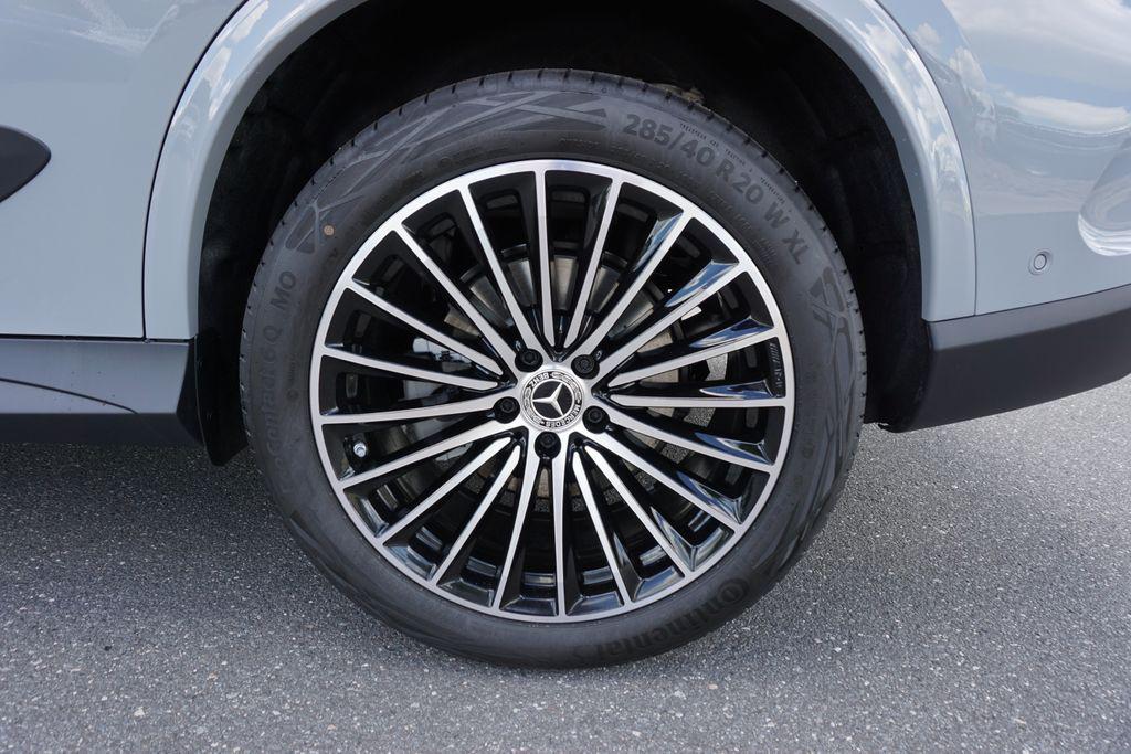 new 2025 Mercedes-Benz GLC 300 car, priced at $66,425