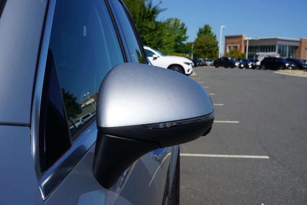 new 2025 Mercedes-Benz GLC 350e car, priced at $70,885