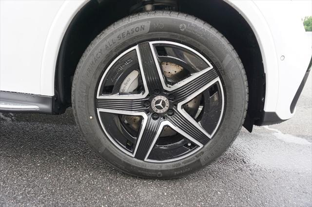 new 2025 Mercedes-Benz GLC 300 car, priced at $68,370