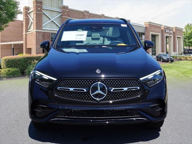 new 2025 Mercedes-Benz GLC 300 car, priced at $62,620