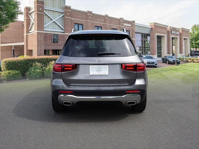 new 2025 Mercedes-Benz GLB 250 car, priced at $52,265